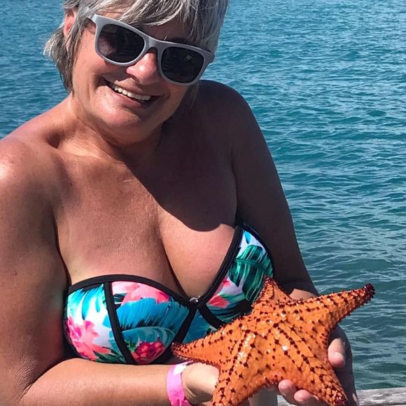 Meet your Posher, Gayla - Picture 1 of 1